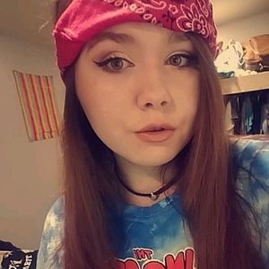 Meet your Posher, Savannah